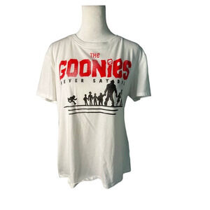 THE Goonies graphic t-shirt Size Large